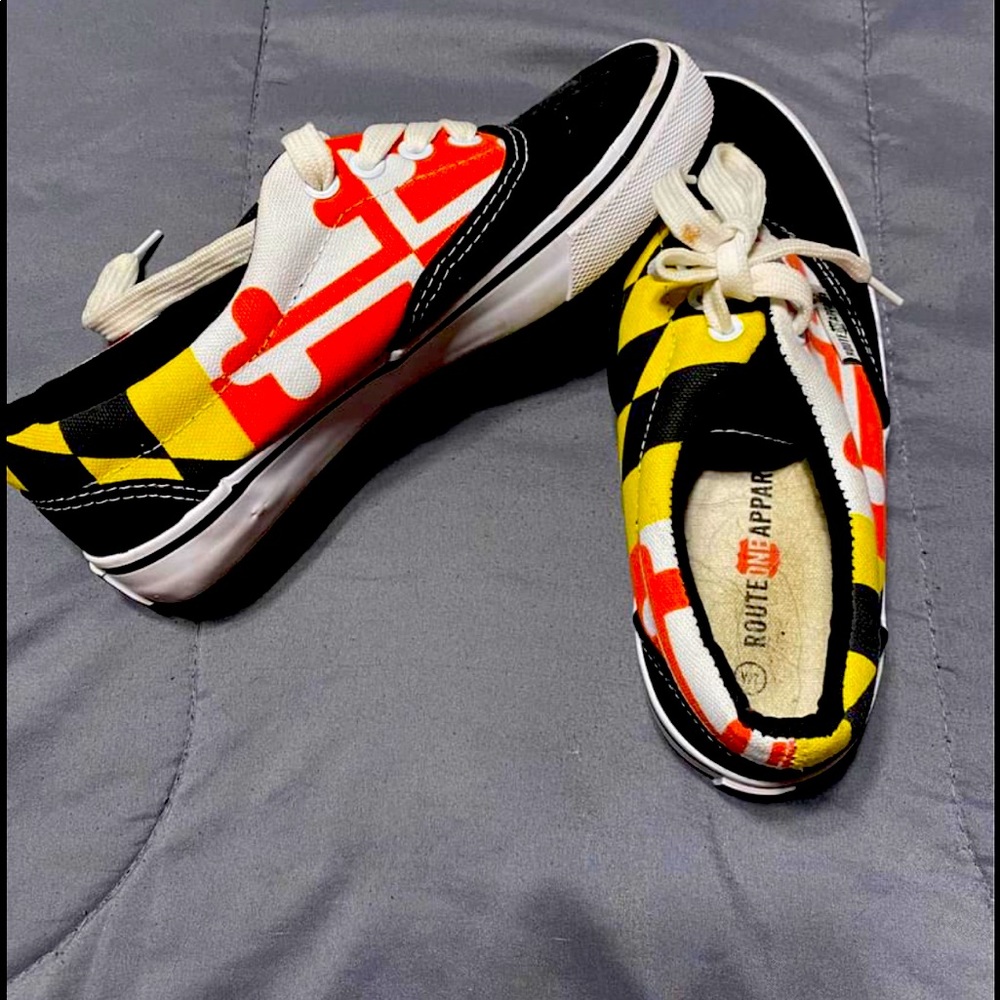 Maryland Flag Vans
